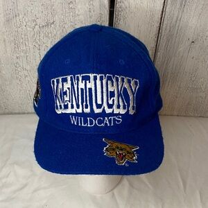 Kentucky Wildcats WOOL vintage sports collegiate  SnapBack embroidered hat